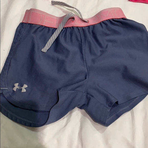 4 under Armour shorts - Picture 3 of 6